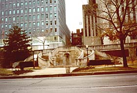[color photograph of City park, St. Paul Place, Baltimore, Maryland]
